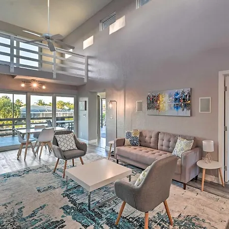 Modern Marco Island Retreat With Private Pool! Villa